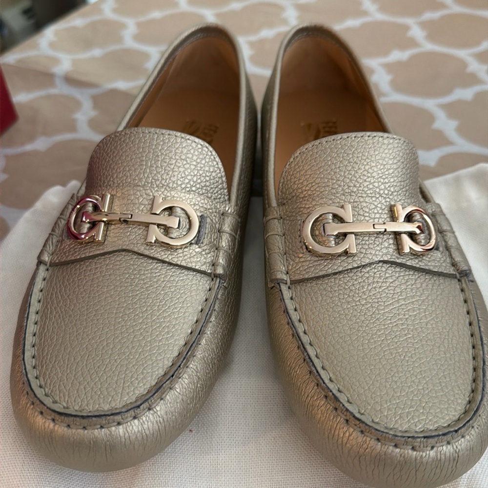 Woman's Salvatore Ferragamo Gold Driving moccasin